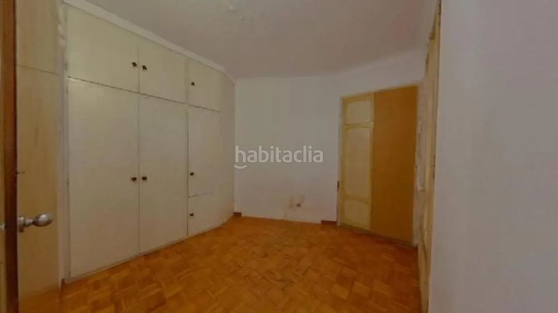 Foto d7b6b282-3edf-465d-abe7-899d5e6afbd8. Pis a El Clot Barcelona