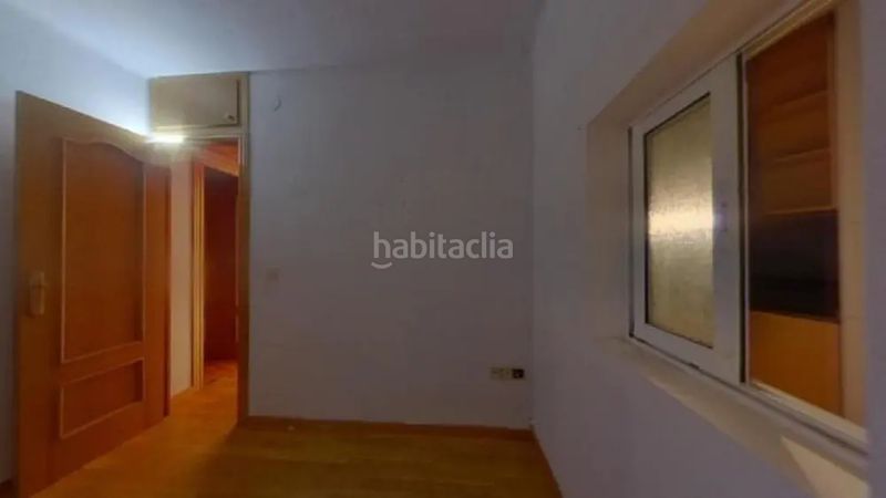 Foto c6b2d0da-b255-43ad-82be-462f04d3294c. Pis a La Gavarra Cornellà de Llobregat