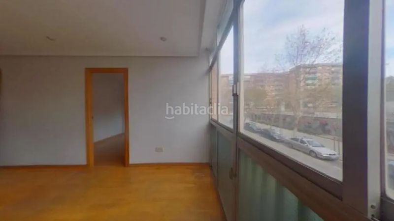 Foto fef4d754-3758-40df-a8ad-38b57b7c4e72. Pis a La Gavarra Cornellà de Llobregat