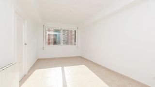 Flat  Carrer del burí. Cornellà de llobregat (barcelona). en rentabilidad (se vende alq