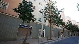 Pis  Carrer del cadí. Barcelona (barcelona). en rentabilidad (se vende alquilado, no s