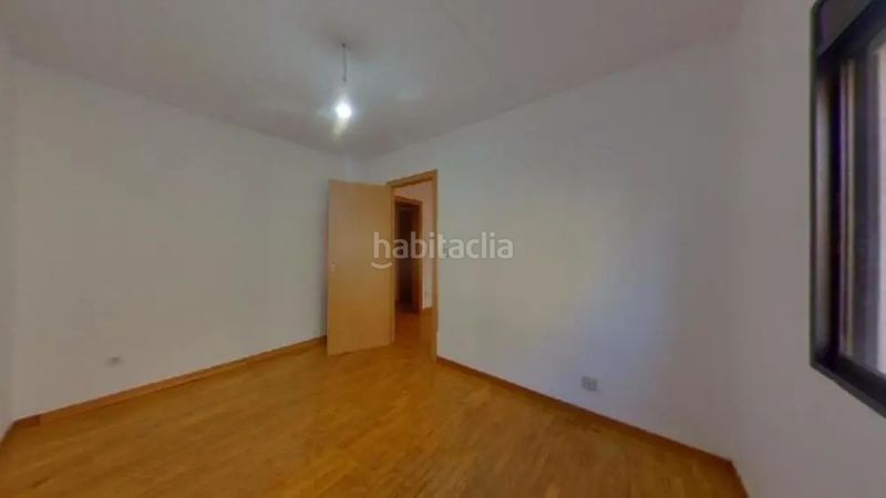 Foto 317e0781-204d-45b6-90b9-0675ab575625. Pis a Turó de la Peira Barcelona