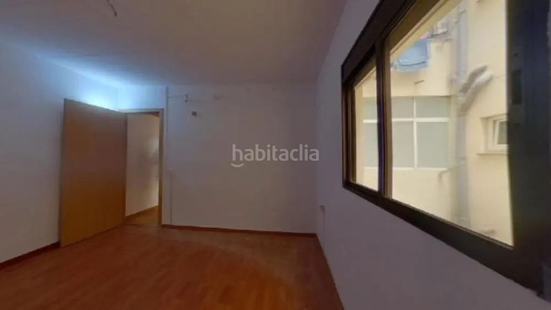 Foto 71914543-3a38-4d54-9386-ae1b9856afa1. Pis a Turó de la Peira Barcelona