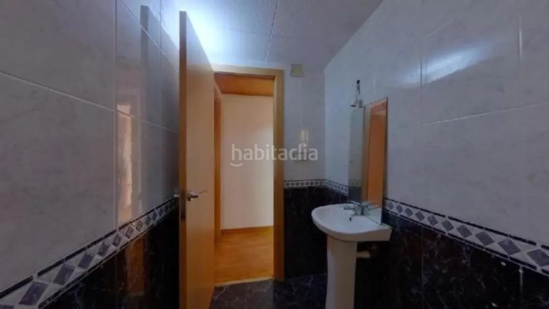 Foto f0072782-b9a0-4f68-87cb-682e5d45f1fa. Pis a Turó de la Peira Barcelona