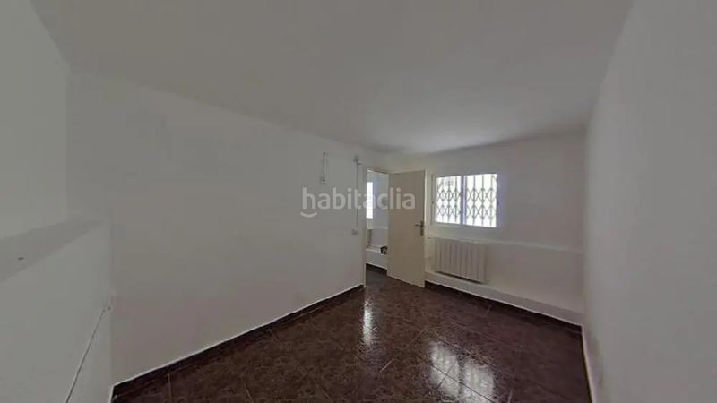 Foto aebbca24-e15b-4dce-a43e-61a7553ca4ed. Pis a Turó de la Peira Barcelona