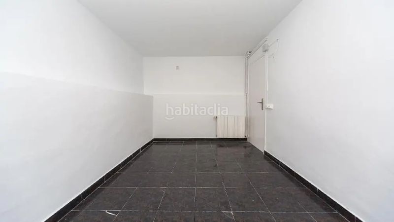 Foto e6b9fa23-c5b4-4229-8d44-dbfcafaf0f57. Pis a Turó de la Peira Barcelona