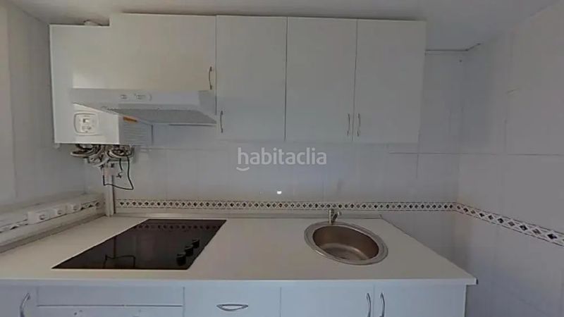 Foto f5e2f18d-9c74-4386-b432-c1e7ff0e4421. Pis a Turó de la Peira Barcelona