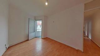 Flat  Carrer de l'arç. Cornellà de llobregat, (barcelona). en rentabilidad (se vende al