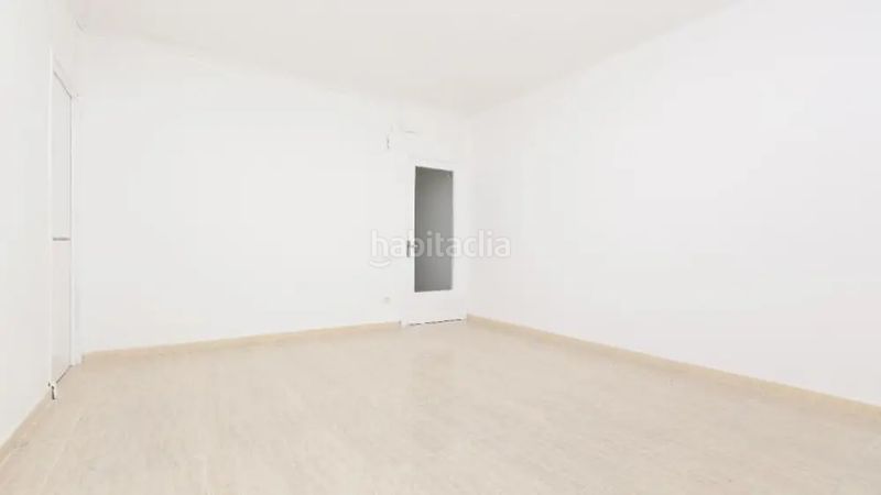 Foto c5cb413b-4cec-4825-ae59-5ff3e4ada2b2. Pis a Els Merinals Sabadell