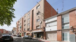 Flat  Plaça de les filipines. Sabadell (barcelona). en rentabilidad (se vende alquilado, no se