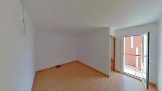 Pis  Carrer de briquets. Barcelona (barcelona). en rentabilidad (se vende alquilado, no s