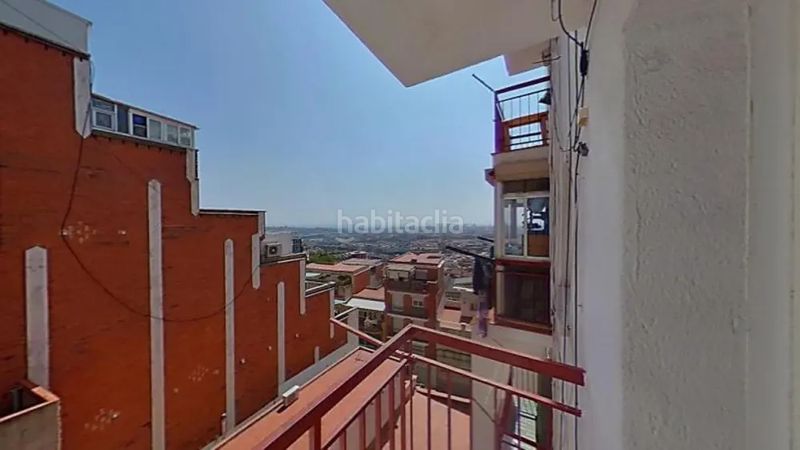 Foto d1b17abd-b996-40fb-adae-6a8327930b7f. Pis a Roquetes Barcelona