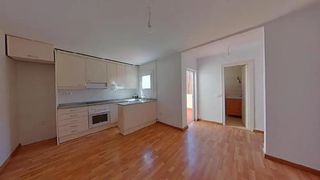 Pis  Carrer de mossèn àngel rodamilans. Terrassa, (barcelona) en rentabilidad (se vende alquilado, no se