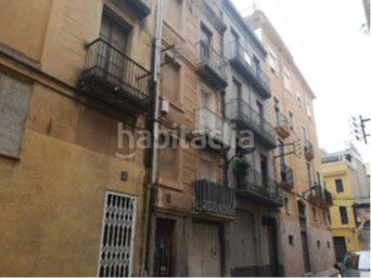 Foto eae38ab8-ae95-4c18-866f-9eedc933eb48. Pis a Centre Reus