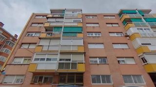 Flat  Carrer de lluís companys. Santa perpètua de mogoda, (barcelona). en rentabilidad (se vende