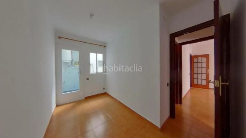 Foto eab544af-dae5-4f9a-b5cf-db77f13e1104. Pis a Verdum Barcelona
