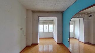 Pis  Carrer d'ullastrell. Terrassa, (barcelona). en rentabilidad (se vende alquilado, no s