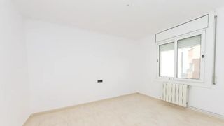 Flat  Carrer riera. Canovelles,(barcelona). en rentabilidad (se vende alquilado, no