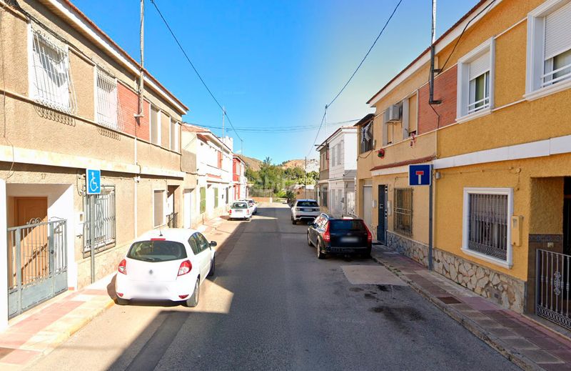 Foto e6f464b9-15ce-49e2-8476-19612ccdad17. Casa adossada a Archena