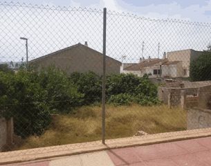 Terreno residencial en Calle Violetas