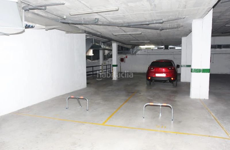 Foto 24a86593-63d1-491f-9633-8db1b80ac2f2. Aparcament cotxe a Vallpineda-Santa Bàrbara Sitges