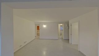 Pis  Carrer de la cova simanya. Terrassa, (barcelona). "okupado" (no se puede visitar ni hipotec