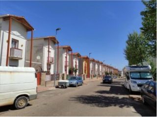 Semi detached house  Calle grecia. Badajoz ( badajoz ). sin posesión “ocupado” (no se puede visitar