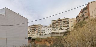 Terreny residencial a Mont Ferrant-Joan Carles I. Blanes (girona) carrer fluvial