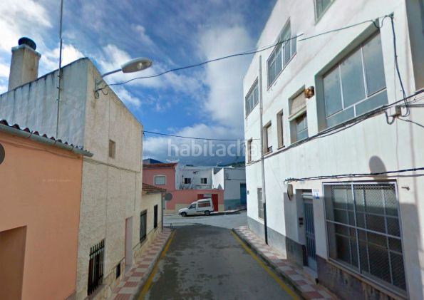 Foto 2340225f-2803-4f7b-a3bc-d43efc4639a5. Pis a Castalla