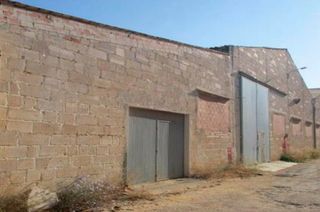 Area edificabile industriale in Avinguda dels molinets 31b. Procedente de banco