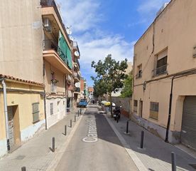 Pis  Carrer de ruperto chapí. Badalona (barcelona). "okupado" (no se puede visitar ni hipoteca
