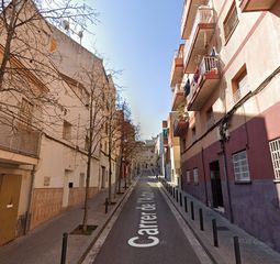 Pis  Carrer de l'autonomia. Badalona (barcelona). sin posesión “ocupado” (no se puede visita