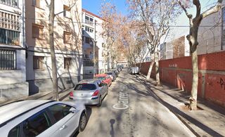 Pis  Carrer huelva. Badalona (barcelona). "okupado" (no se puede visitar ni hipoteca