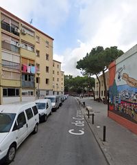Piso  Calle de cáceres. Badalona (barcelona). "okupado" (no se puede visitar ni hipoteca