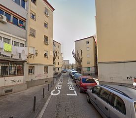 Pis  Carrer santa joana lestonnac. Badalona (barcelona). "okupado" (no se puede visitar ni hipoteca