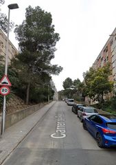 Piso  Carrer de perafita. Barcelona (barcelona). "okupado" (no se puede visitar ni hipotec