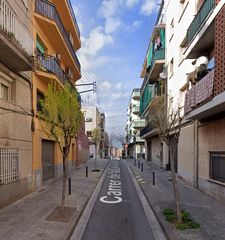 Pis  Carrer de la democràcia. Badalona (barcelona). "okupado" (no se puede visitar ni hipoteca