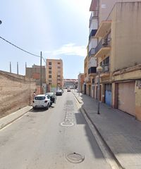 Etagenwohnung  Carrer de la primavera. Badalona (barcelona). "okupado" (no se puede visitar ni hipoteca