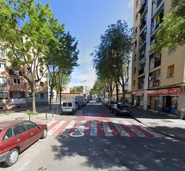 Pis  Carrer de còrdova. Badalona (barcelona). "okupado" (no se puede visitar ni hipoteca