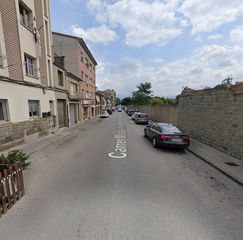 Piso  Carrer de garcía estrada. Manlleu (barcelona). sin posesión “ocupado” (no se puede visitar