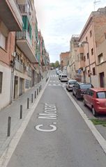 Pis  Carrer de mozart. Badalona (barcelona). "okupado" (no se puede visitar ni hipoteca