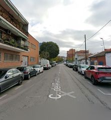 Casa  Calle del puerto de pozazal. Madrid (madrid). "okupado" (no se puede visitar ni hipotecar).