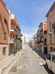 Appartamento  Carrer riera. Canovelles (barcelona). "okupado" (no se puede visitar ni hipote