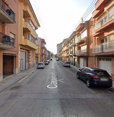 Etagenwohnung  Carrer de pau claris. Manlleu (barcelona). sin posesión “ocupado” (no se puede visitar