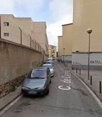 Flat  Calle de cáceres. Badalona (barcelona). "okupado" (no se puede visitar ni hipoteca