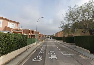 Chalet  Carrer de mont-roig de sió. Mont-roig del camp (tarragona). sin posesión “ocupado” (no se pu