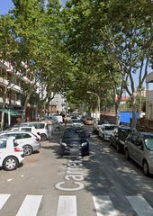 Flat  Carrer juli galve brusson. Badalona (barcelona). "okupado" (no se puede visitar ni hipoteca