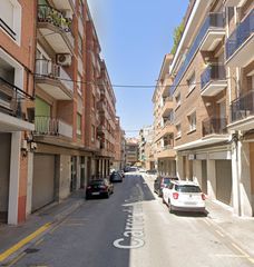 Pis  Carrer dels doctor esteve. Manresa (barcelona). "okupado" (no se puede visitar ni hipotecar