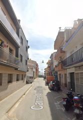 Pis  Carrer narcís monturiol. Palafolls (barcelona). "okupado" (no se puede visitar ni hipotec