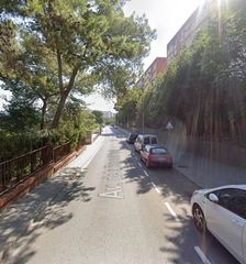 Pis  Avinguda dels rasos de peguera. Barcelona (barcelona). "okupado" (no se puede visitar ni hipotec